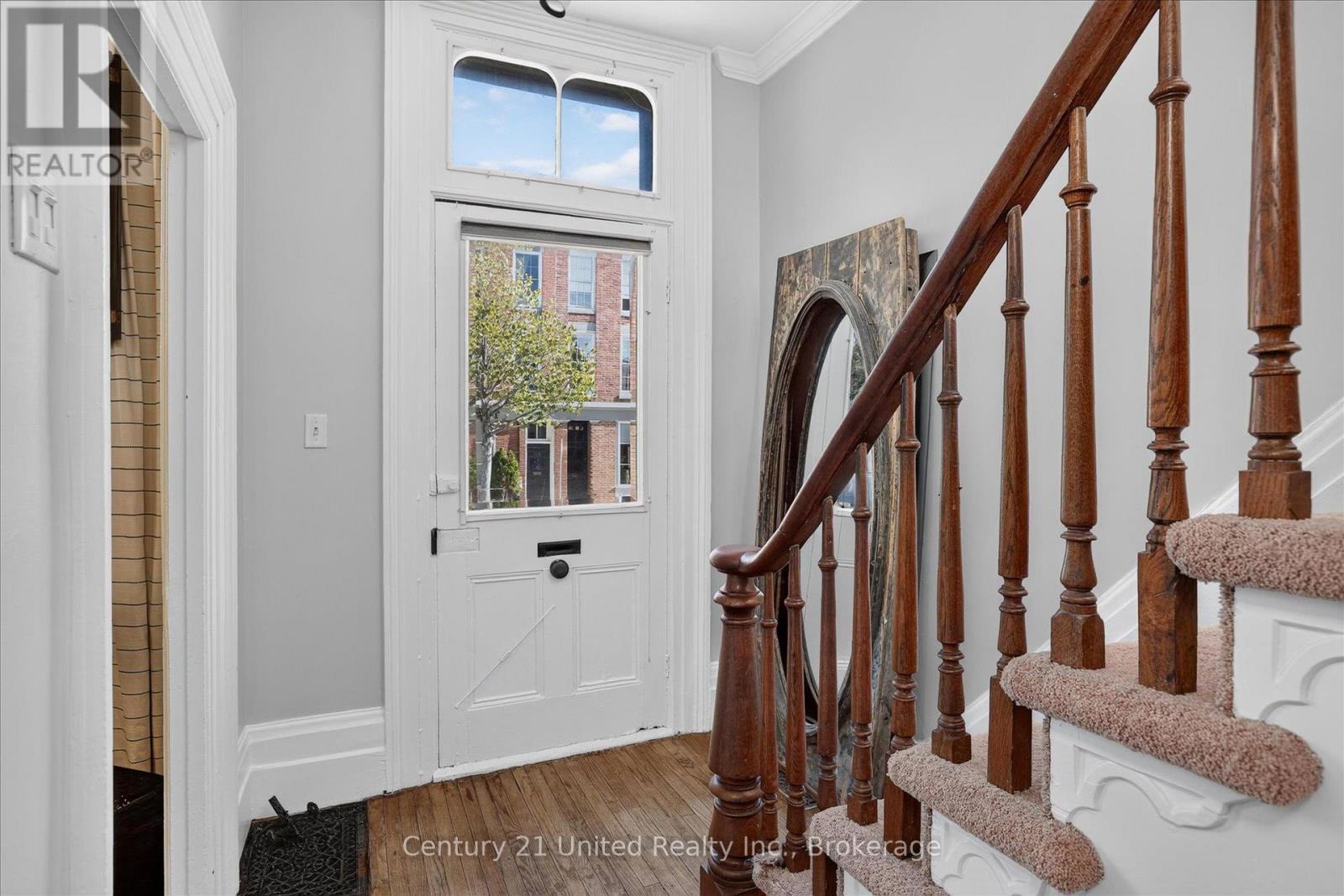 141 WALTON STREET