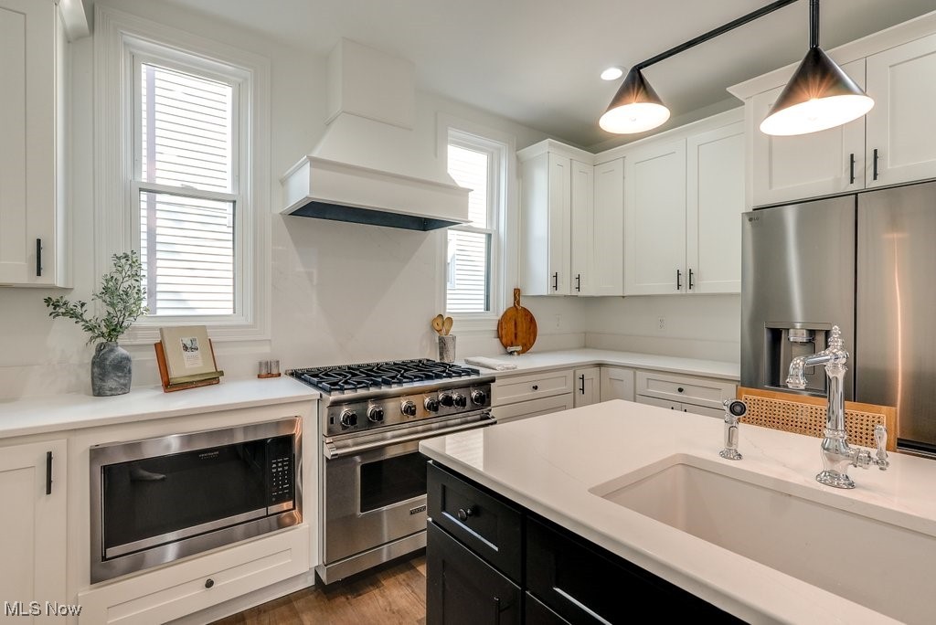 6309 W Clinton Avenue