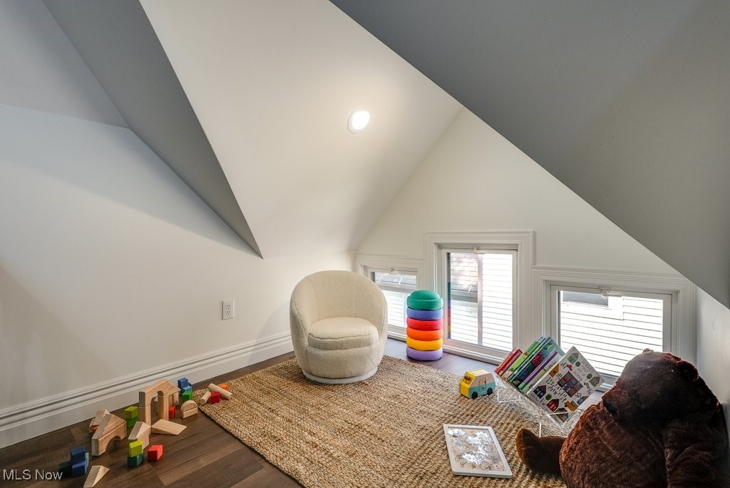 6309 W Clinton Avenue