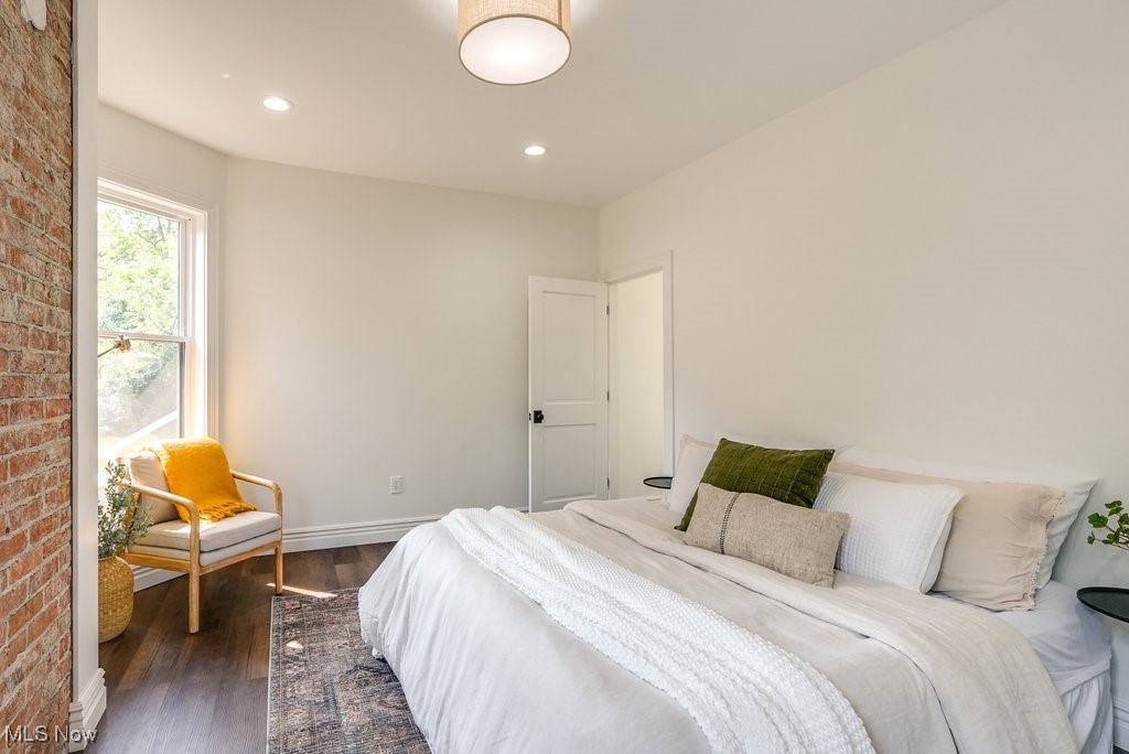 6309 W Clinton Avenue