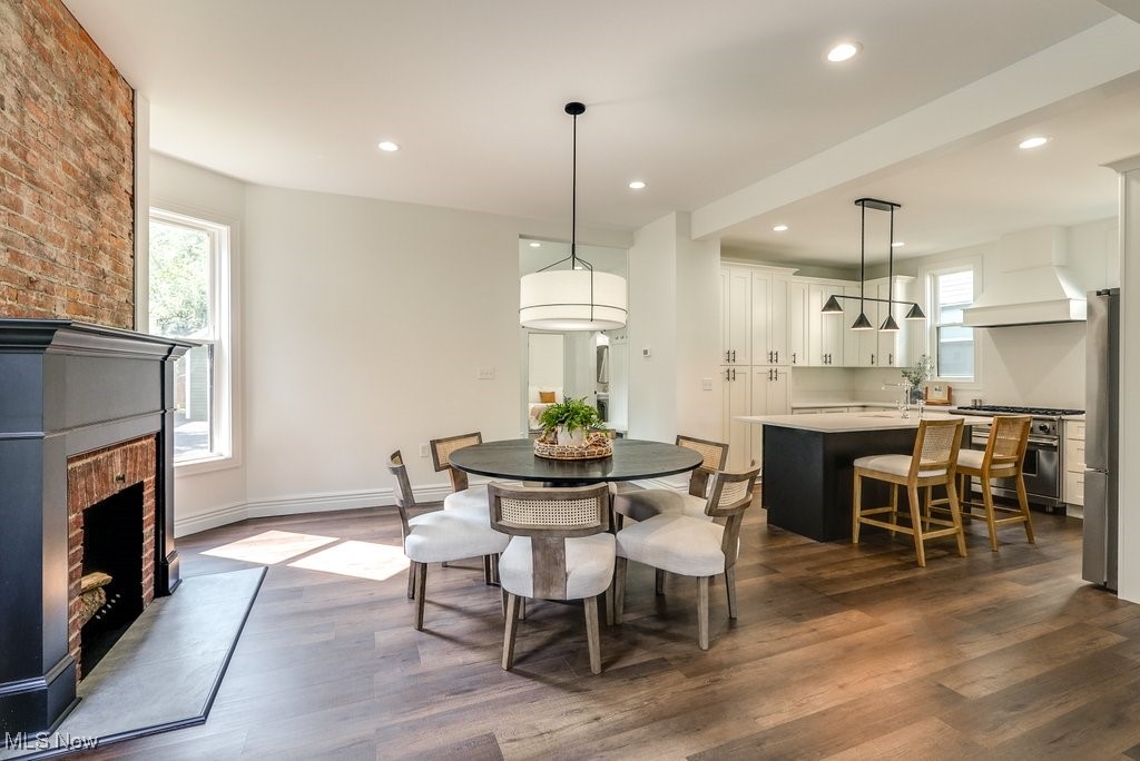 6309 W Clinton Avenue