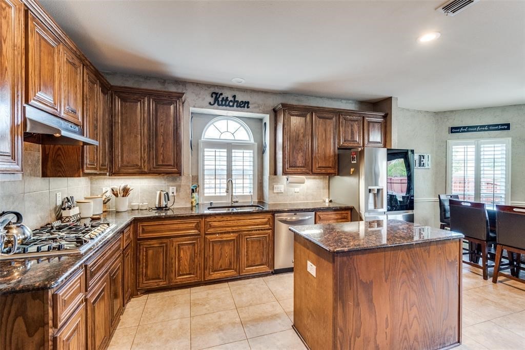 416 Fairweather Street