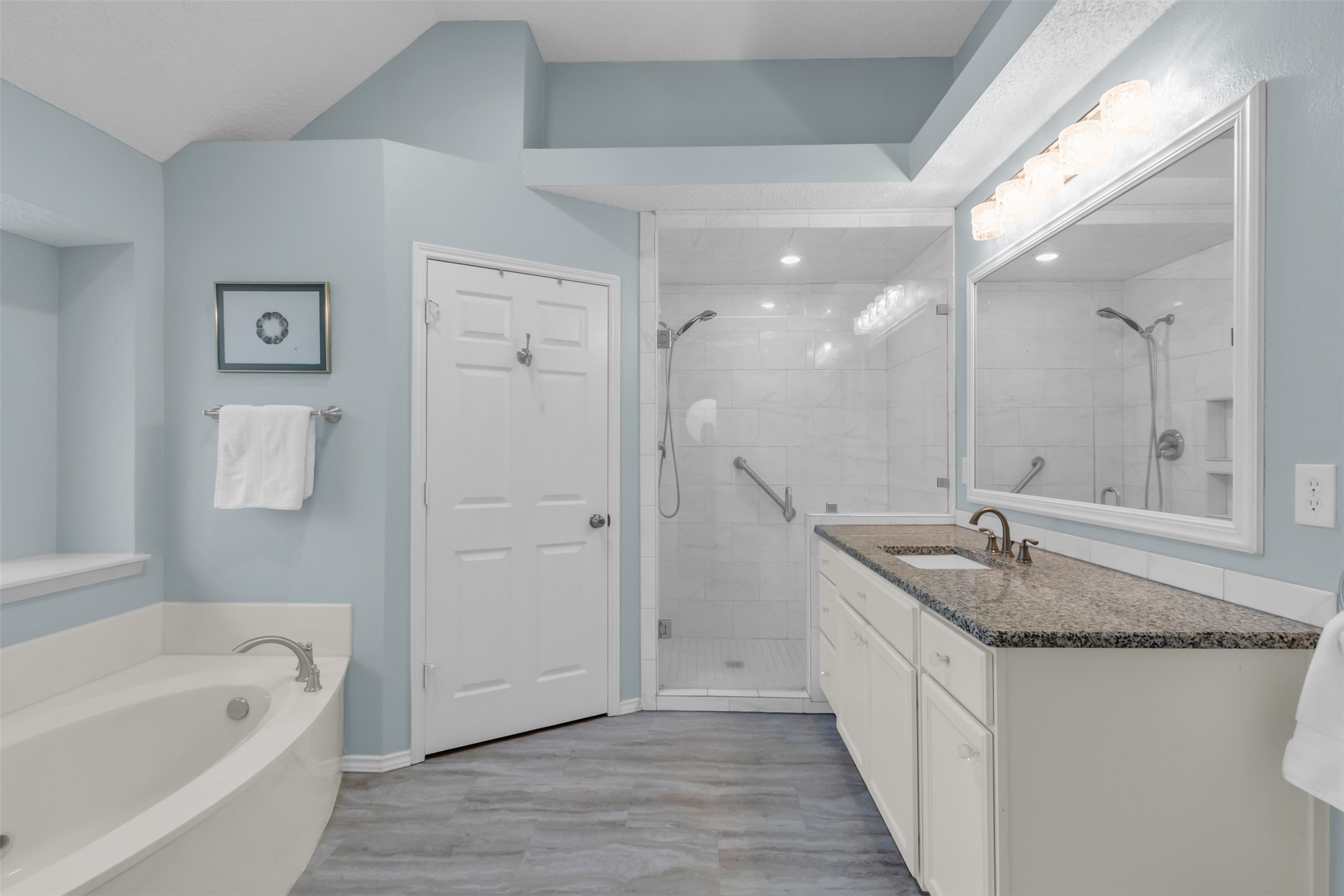 804 Hidden Creek Court