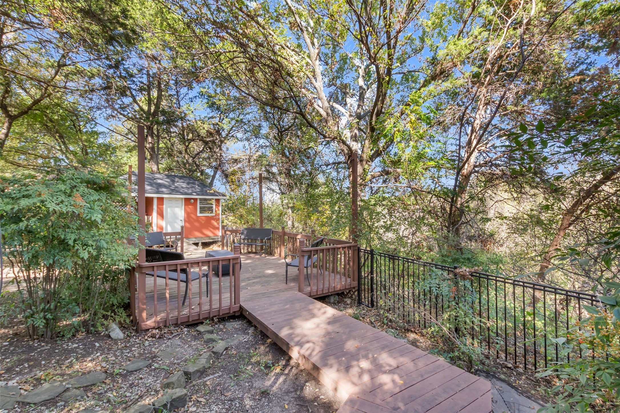 804 Hidden Creek Court