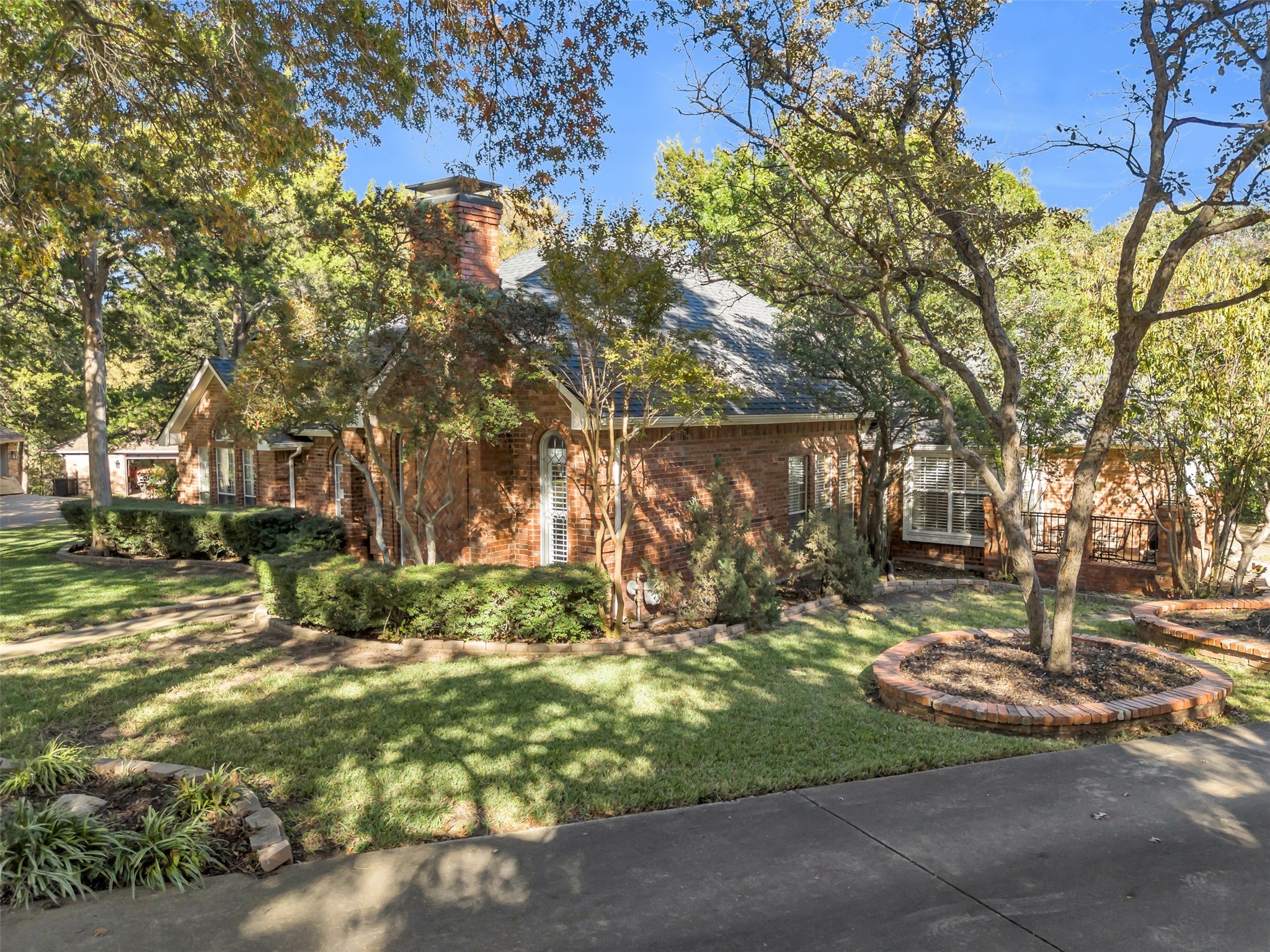 804 Hidden Creek Court