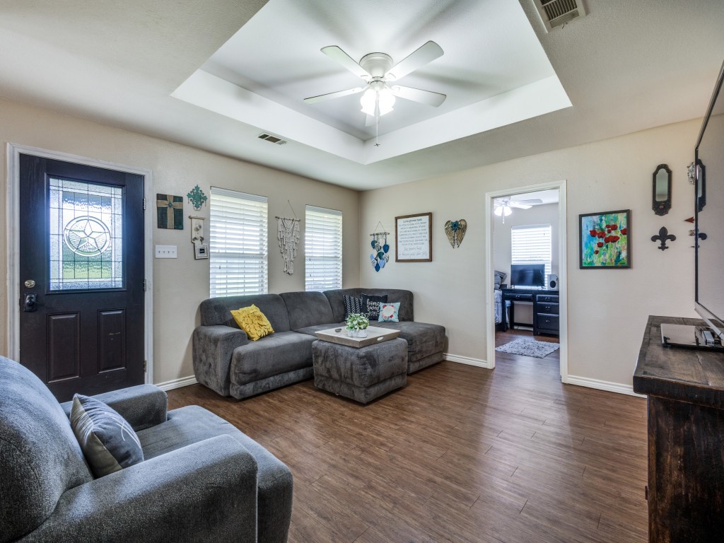 5605 County Road 1129