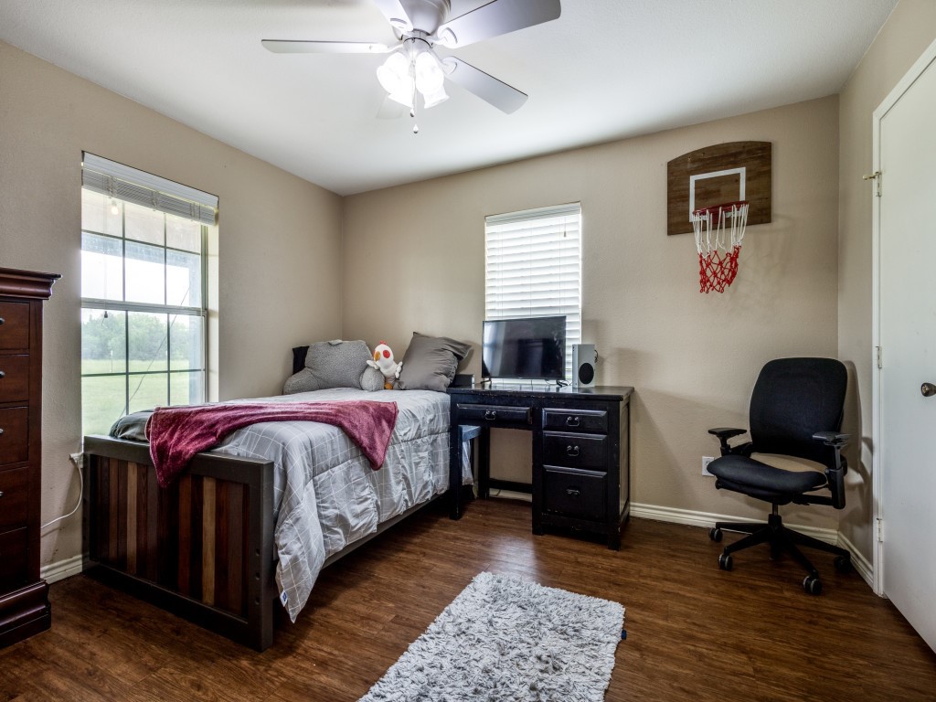 5605 County Road 1129