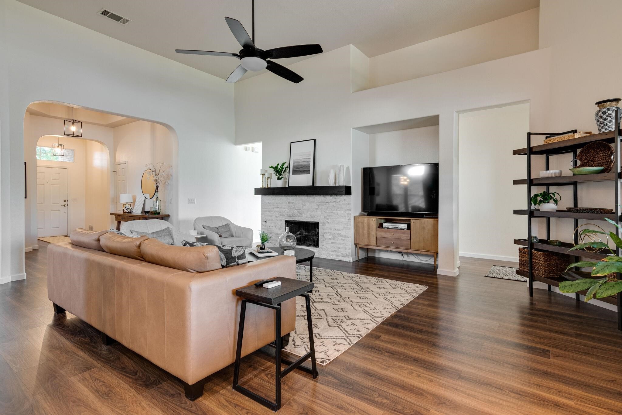 1817 Clear Summit Lane