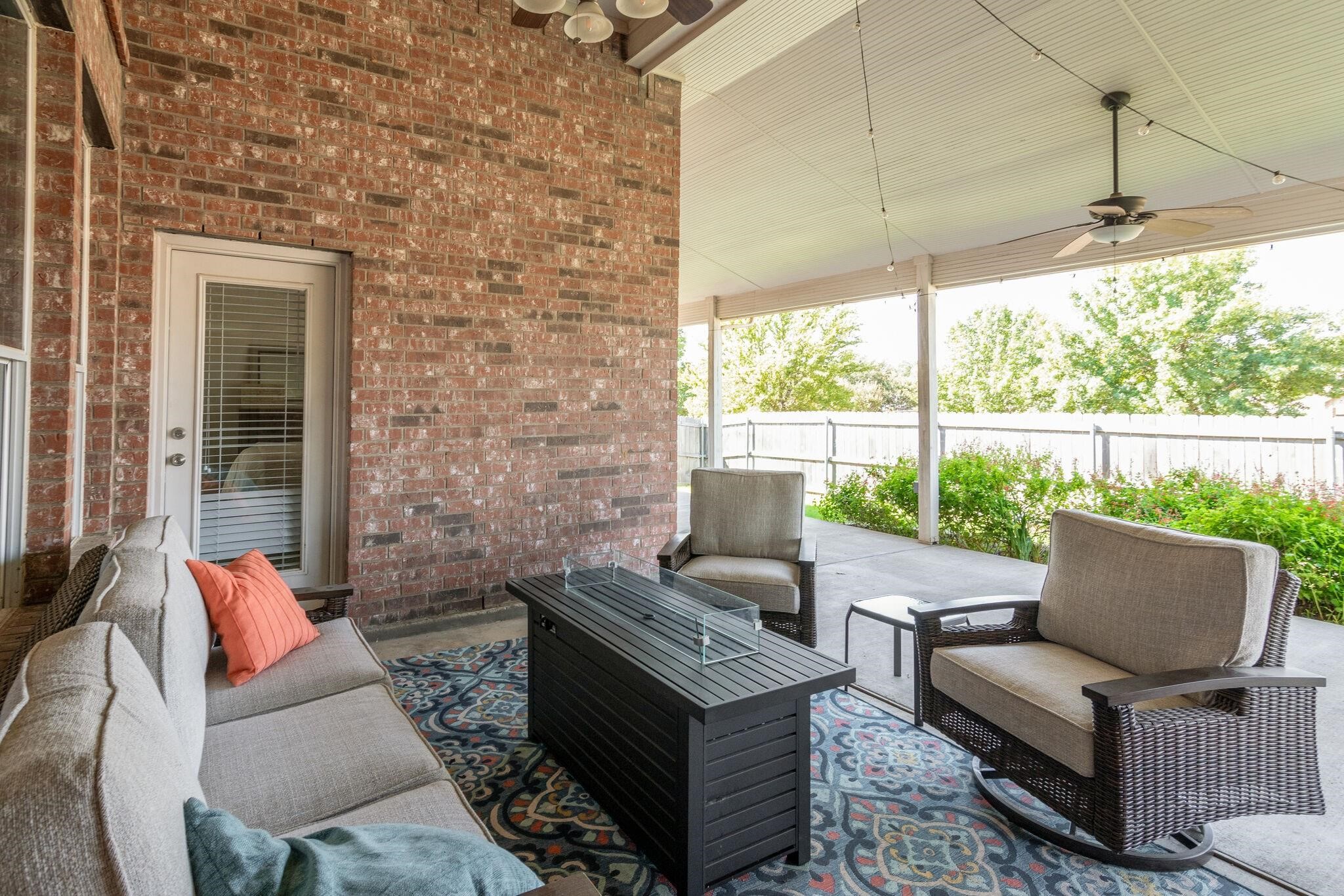 1817 Clear Summit Lane