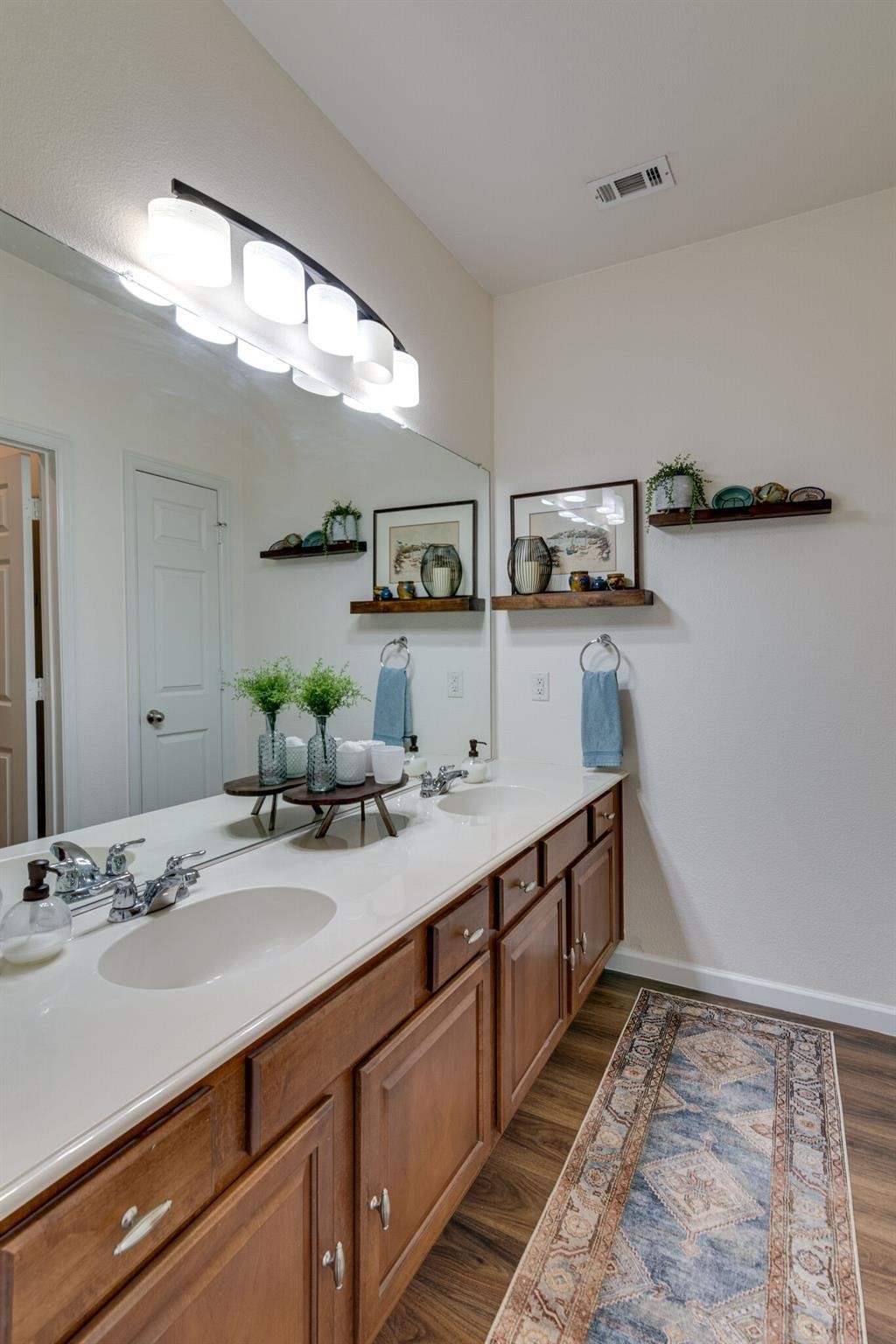 1817 Clear Summit Lane