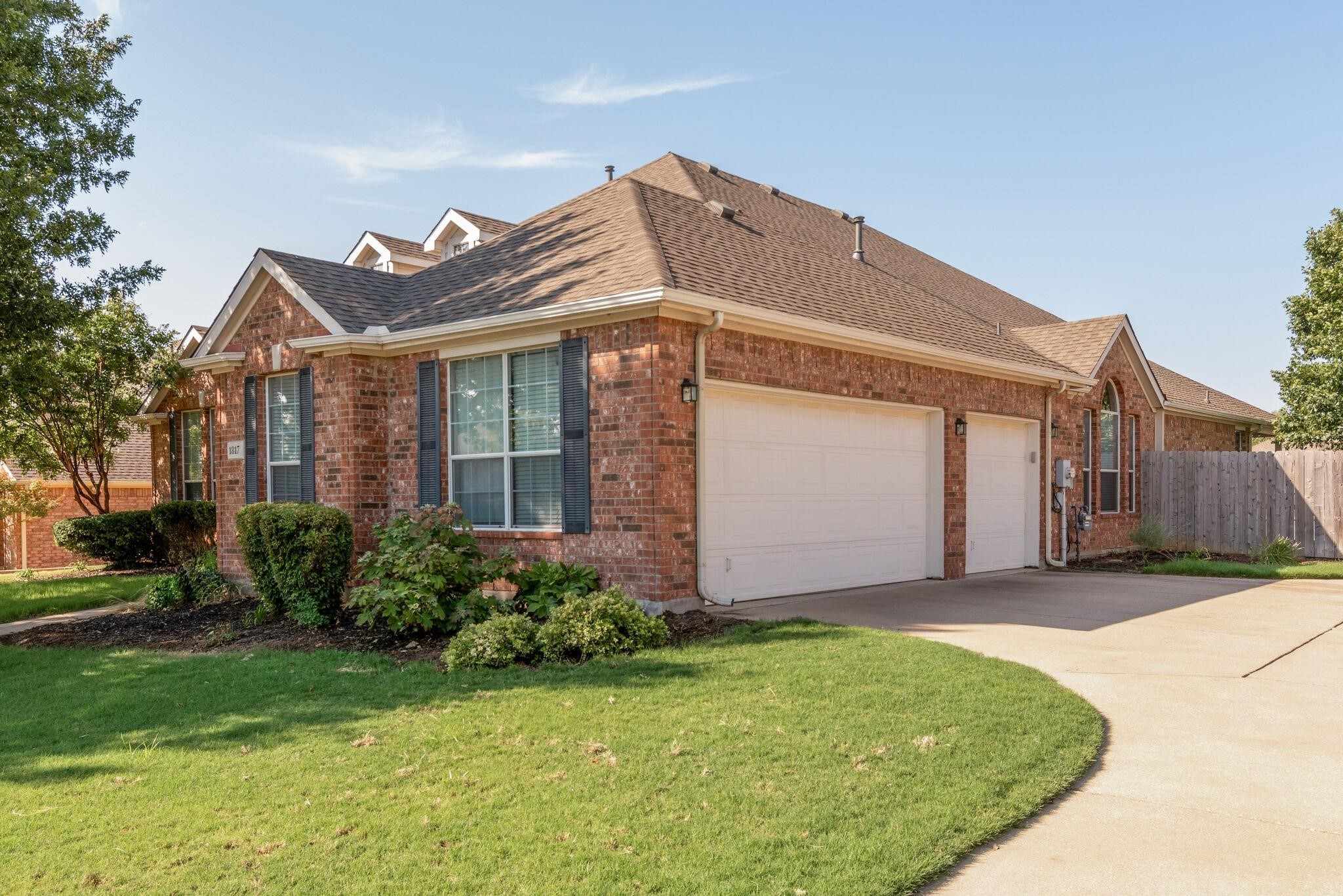 1817 Clear Summit Lane