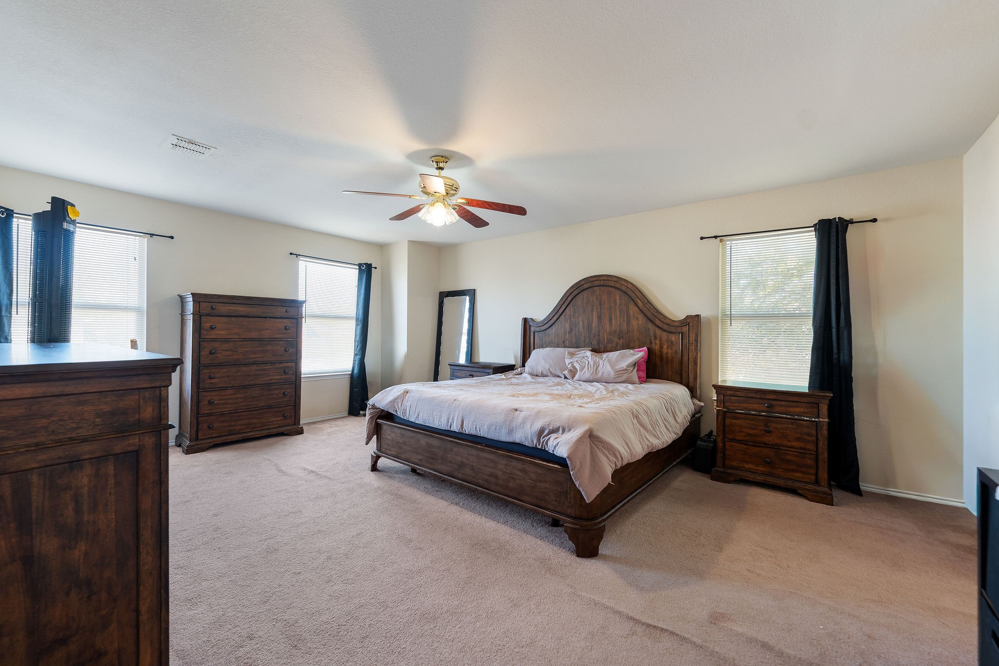 1129 Chestnut Lane