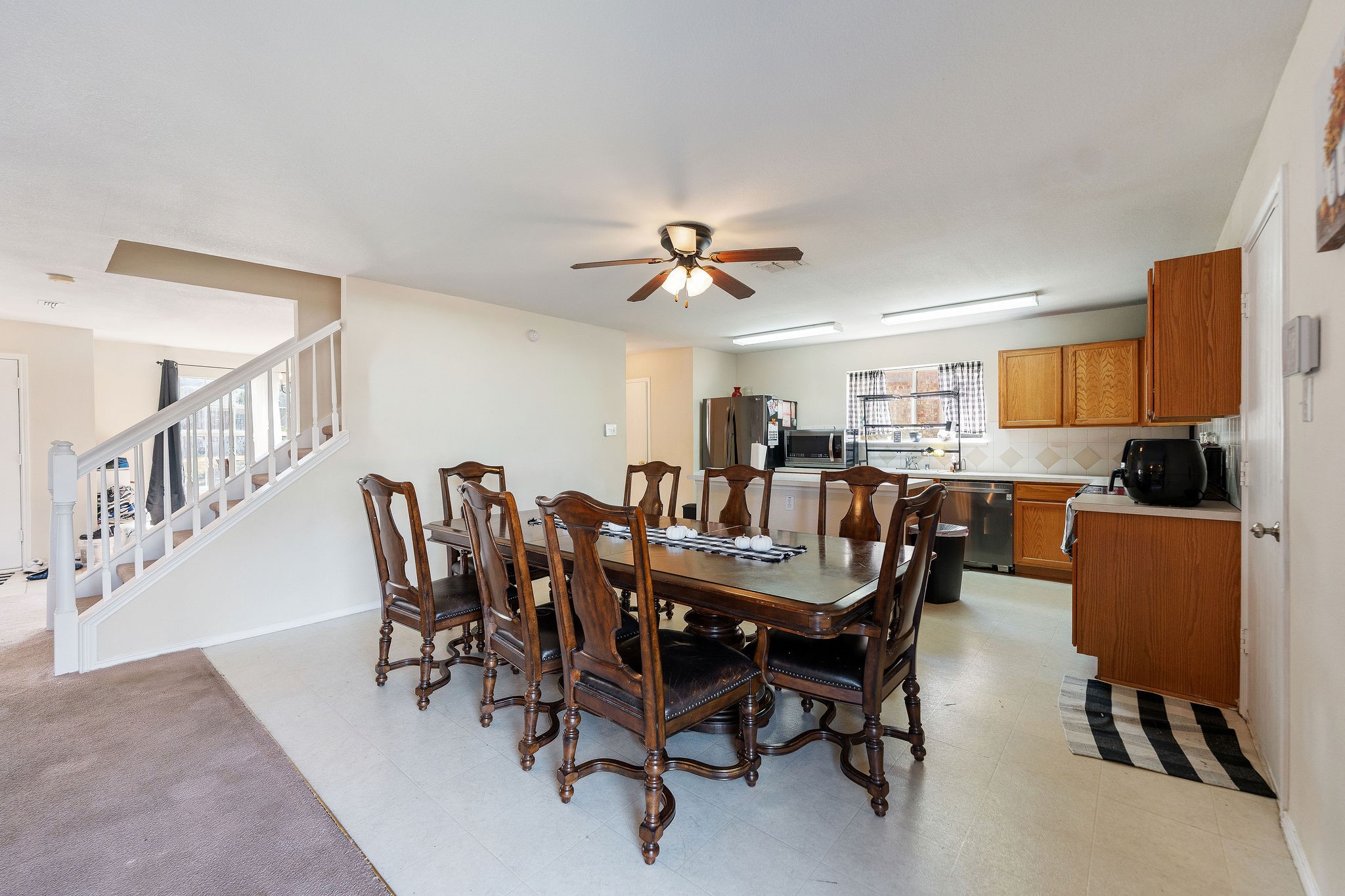 1129 Chestnut Lane