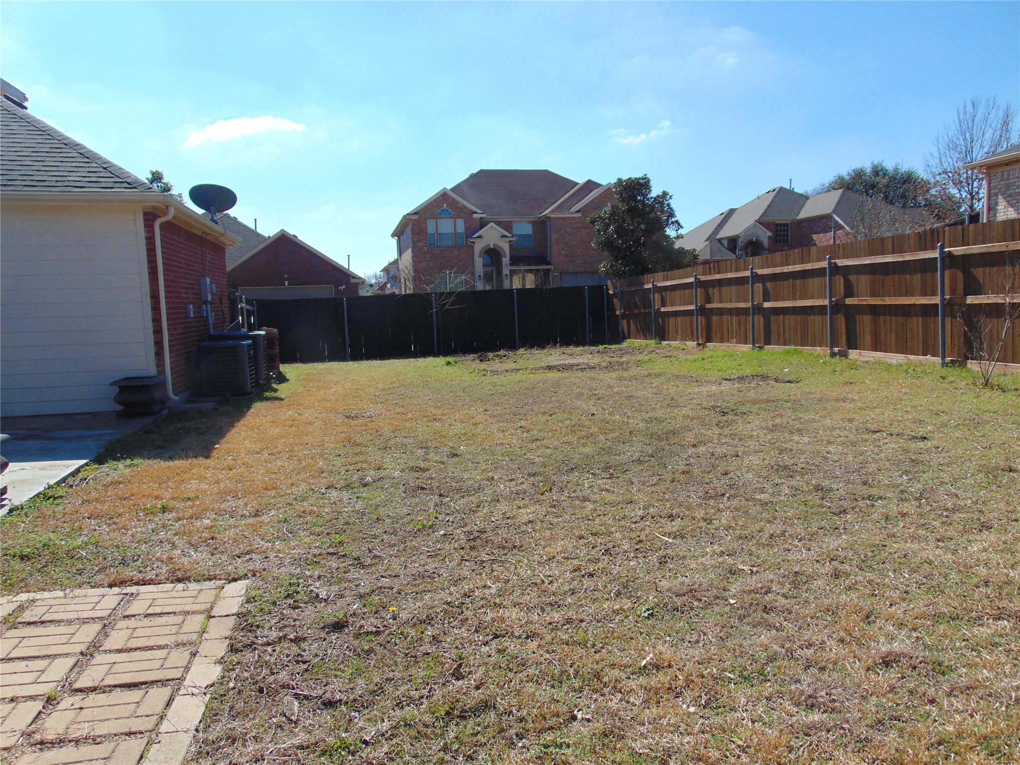1823 Wildwood Lane