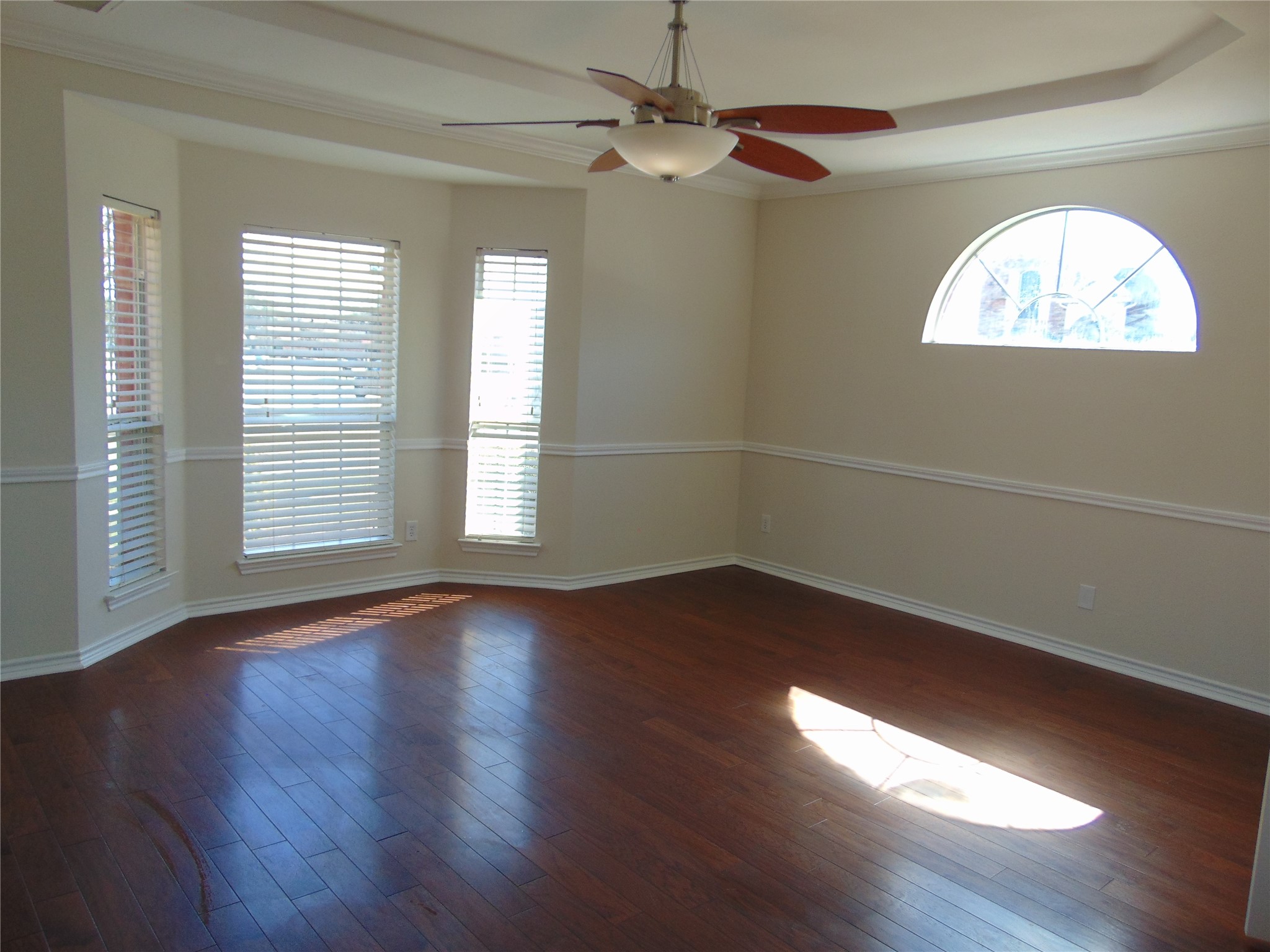 1823 Wildwood Lane
