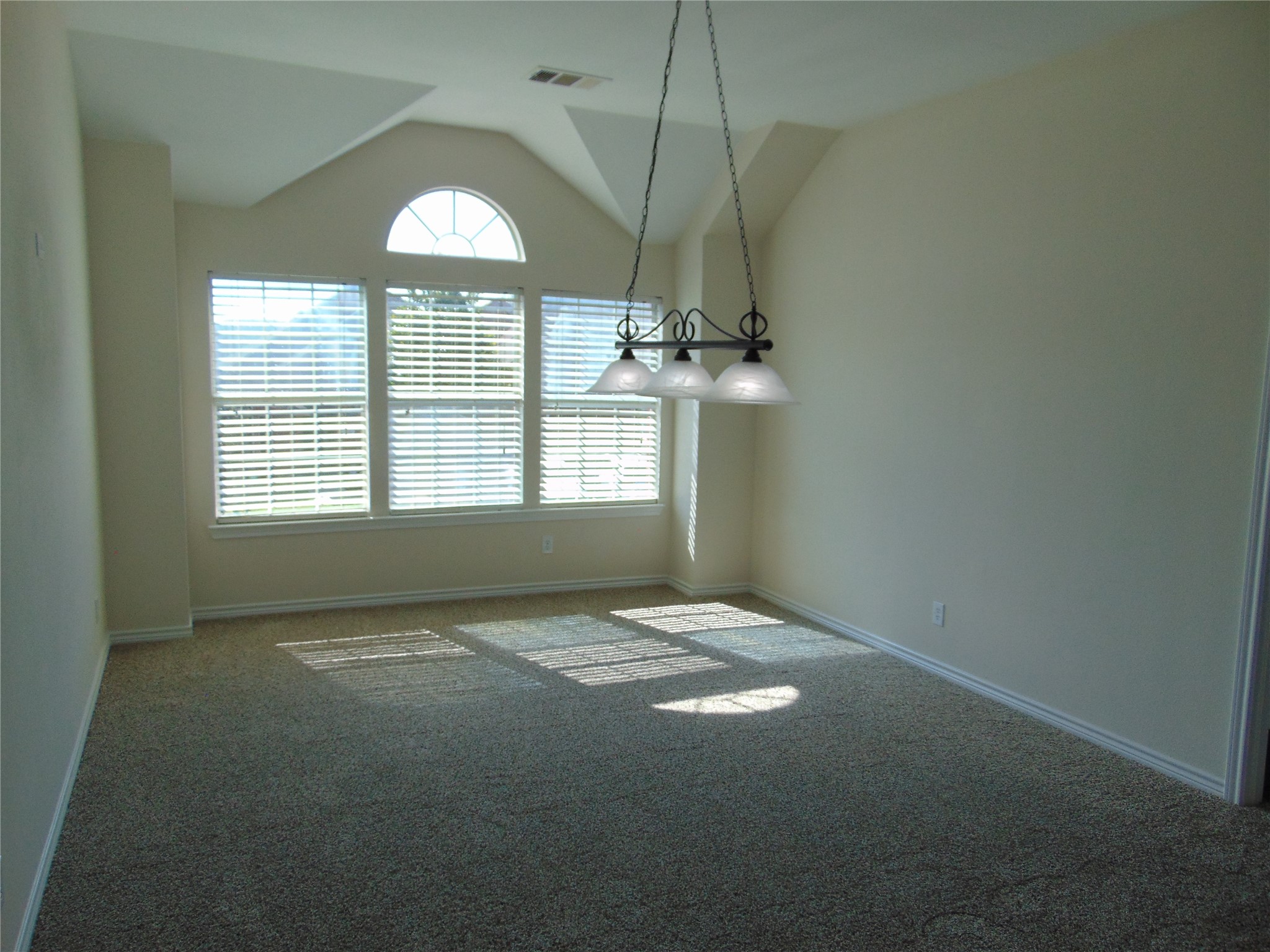 1823 Wildwood Lane
