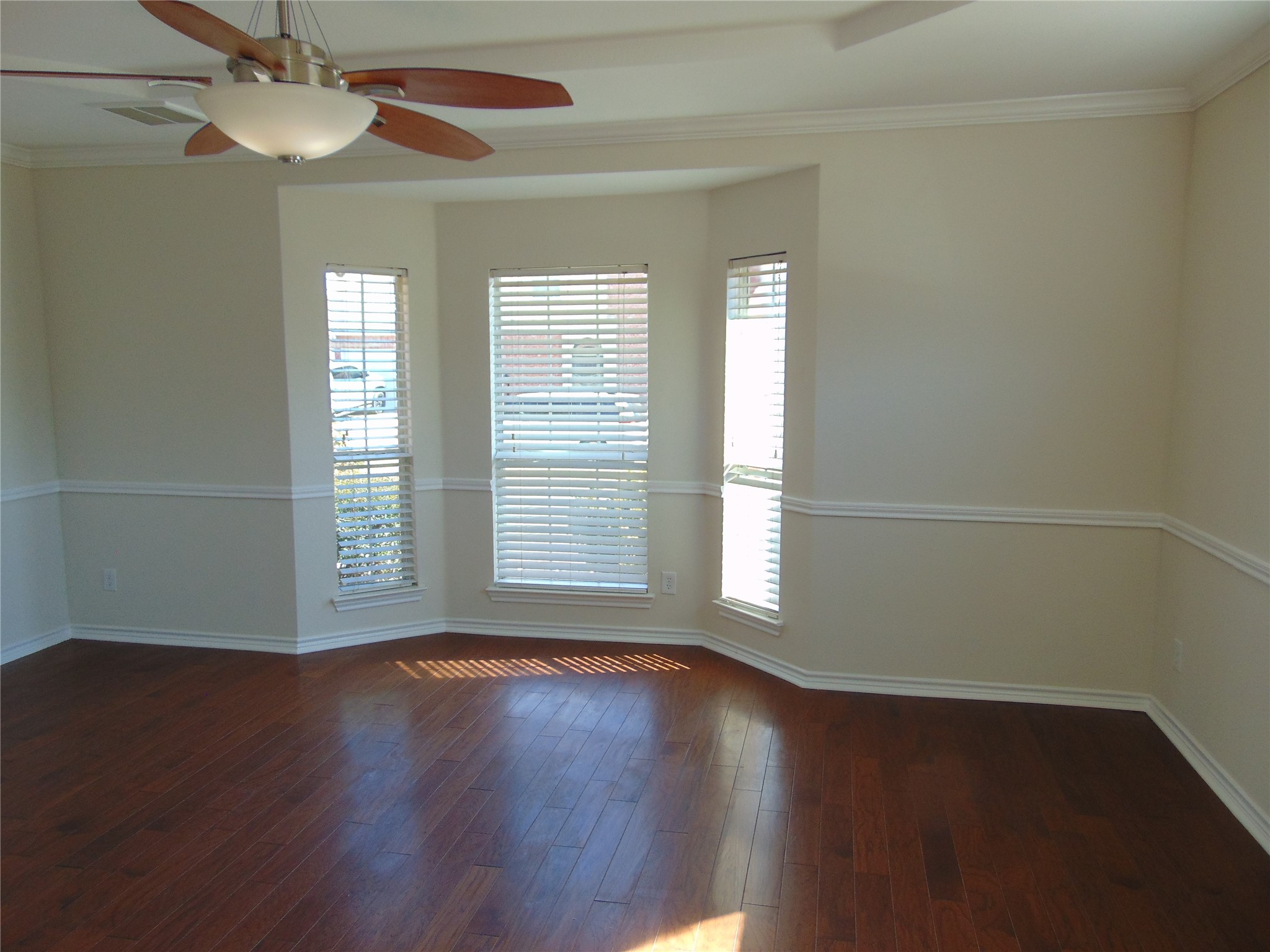 1823 Wildwood Lane
