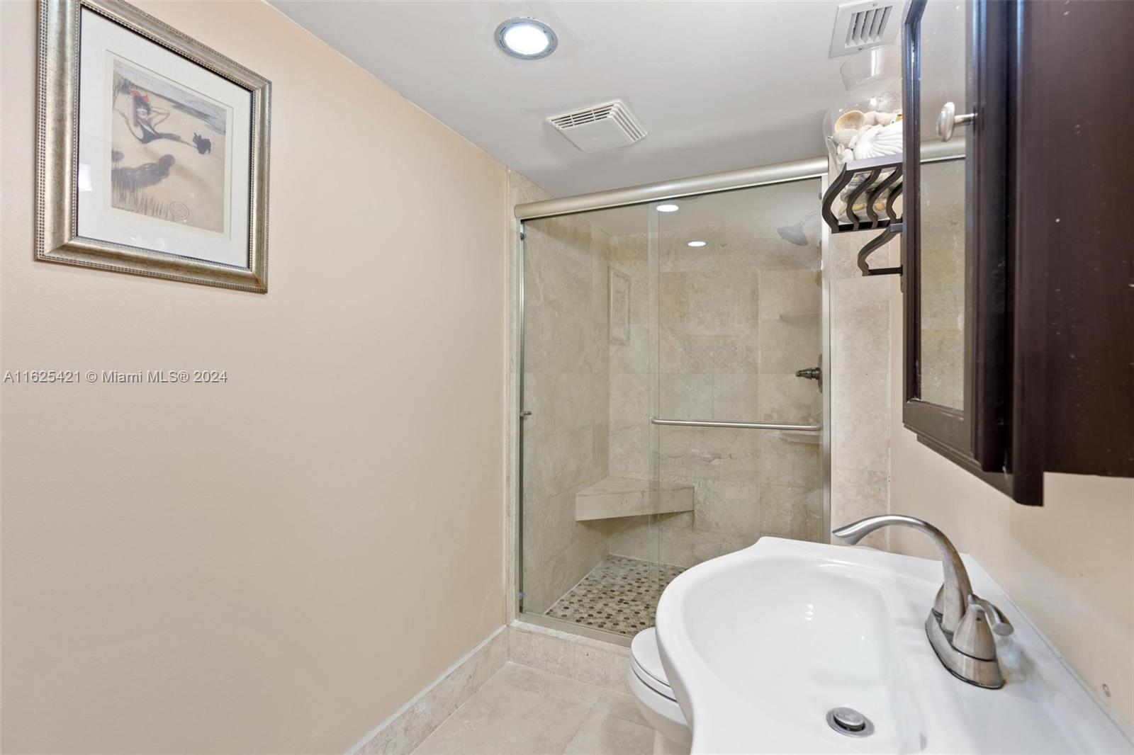 1600 S Ocean Dr # 5A