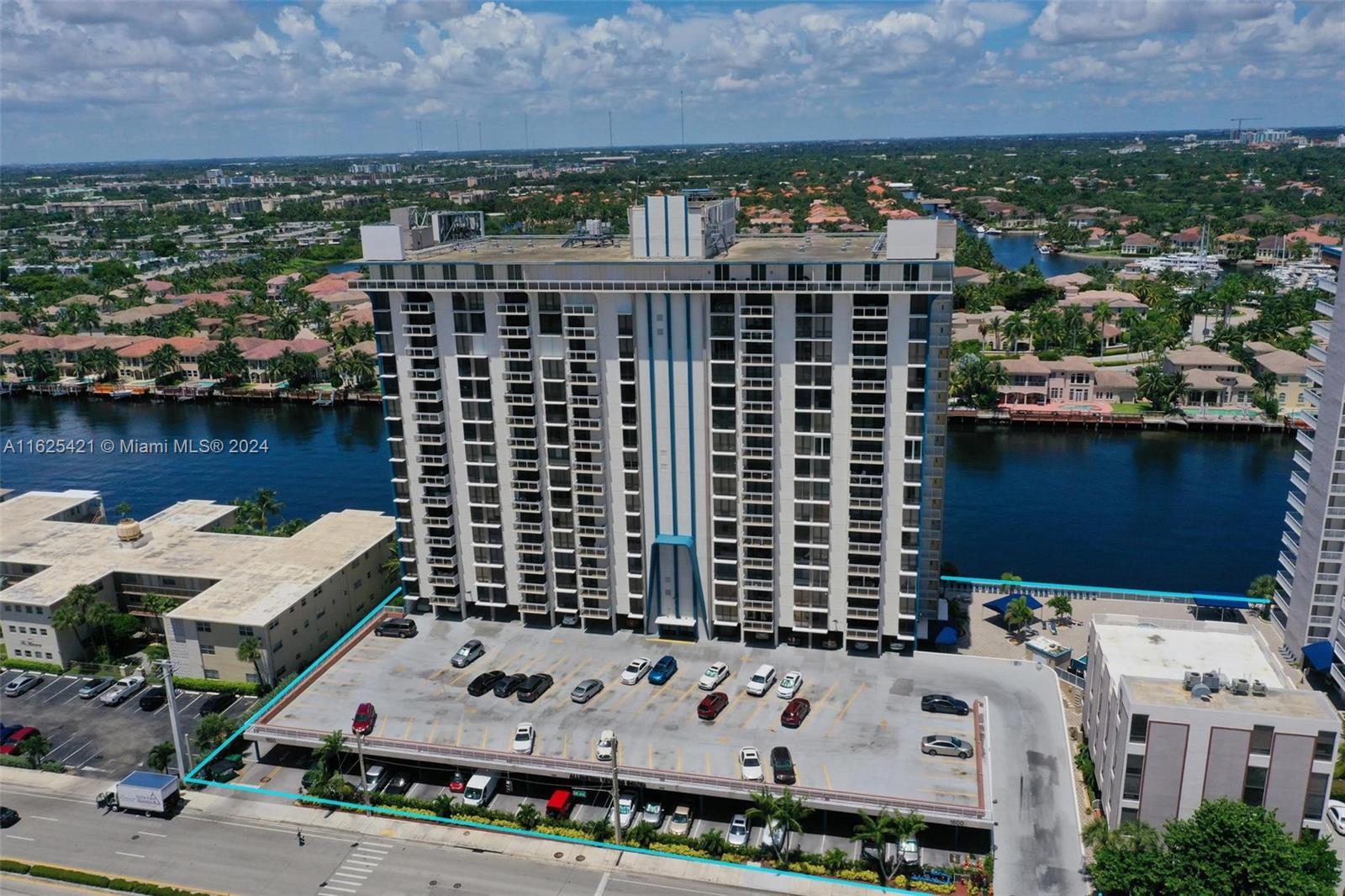 1600 S Ocean Dr # 5A