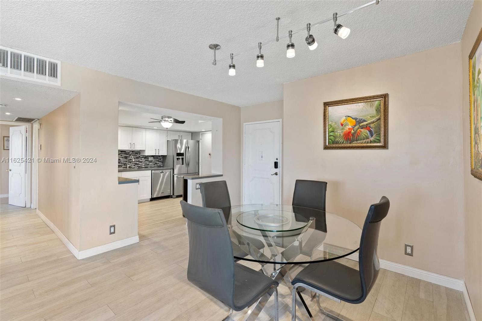 1600 S Ocean Dr # 5A
