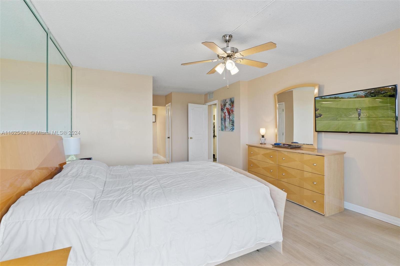 1600 S Ocean Dr # 5A