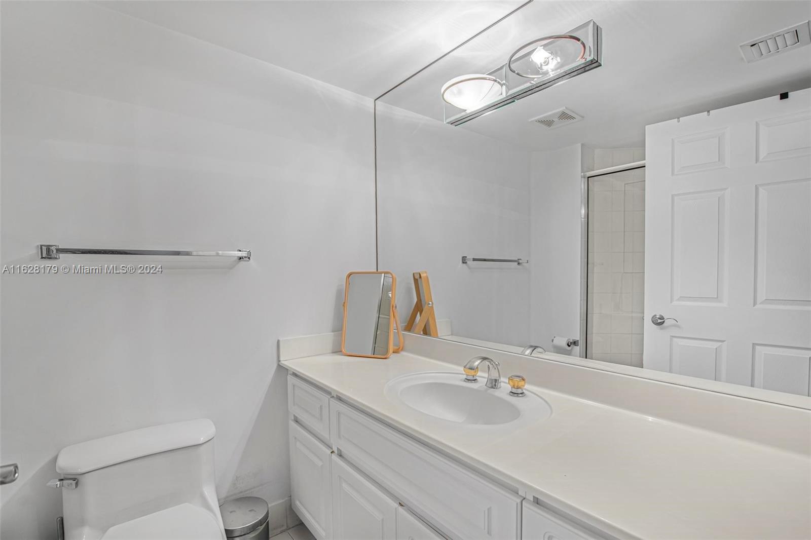 6301 Collins Ave # 2605