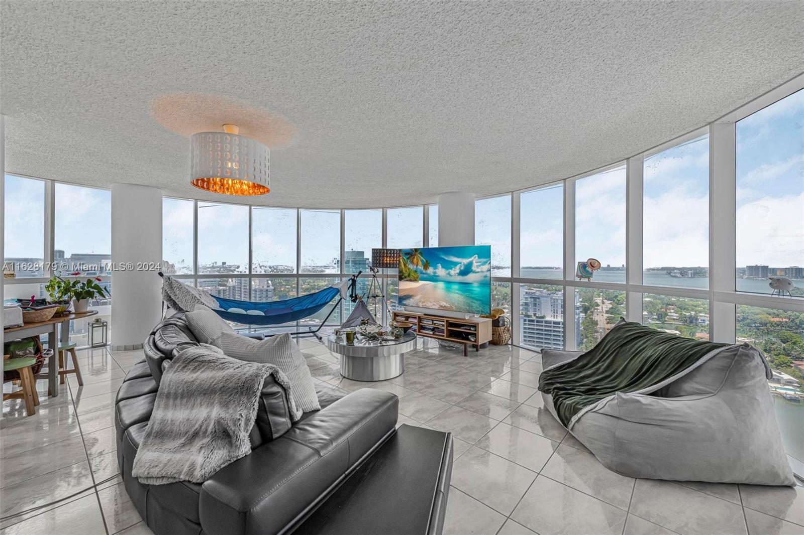 6301 Collins Ave # 2605