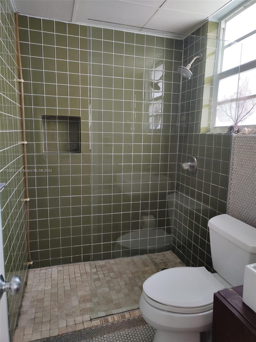 1200 Euclid Ave # 209