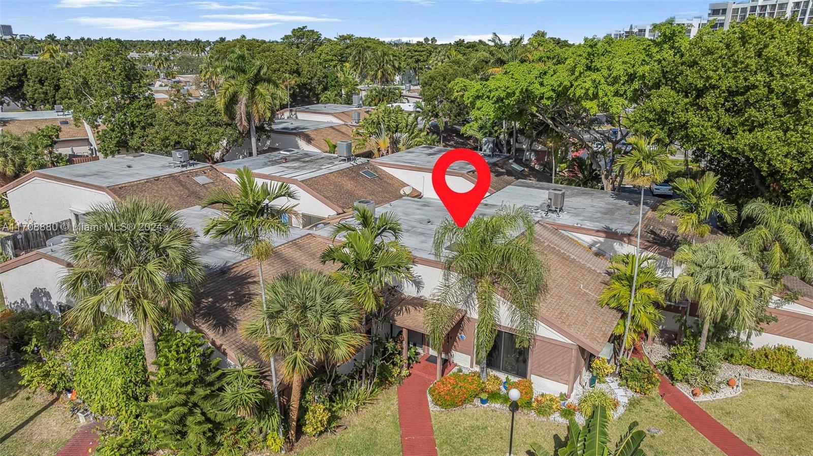 523 Leslie Dr