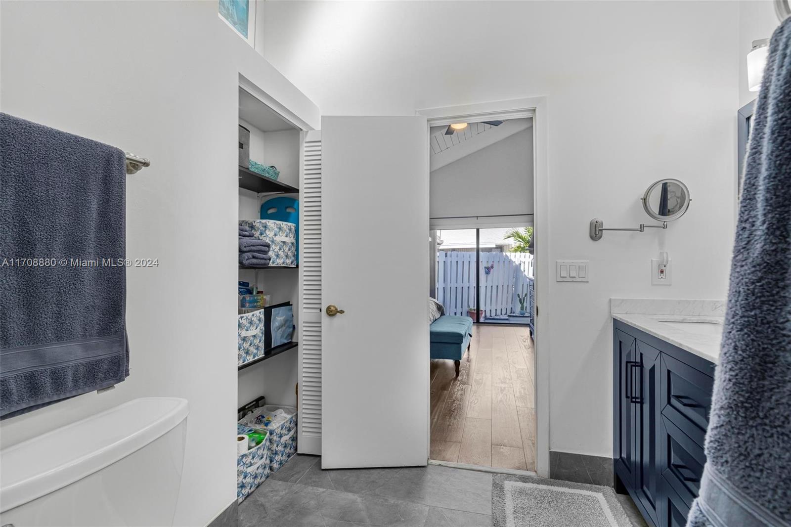 523 Leslie Dr
