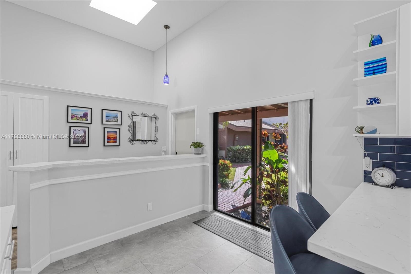 523 Leslie Dr