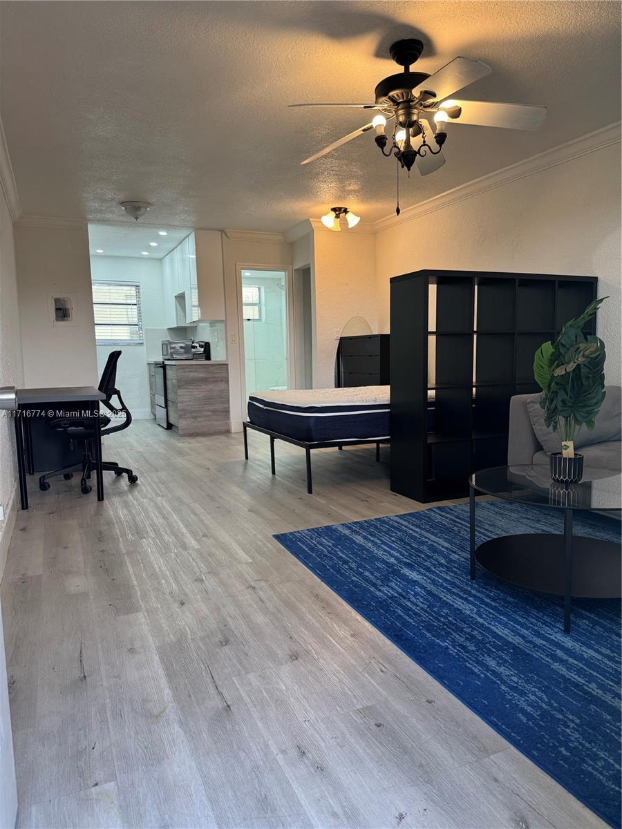 734 Meridian Ave # 2