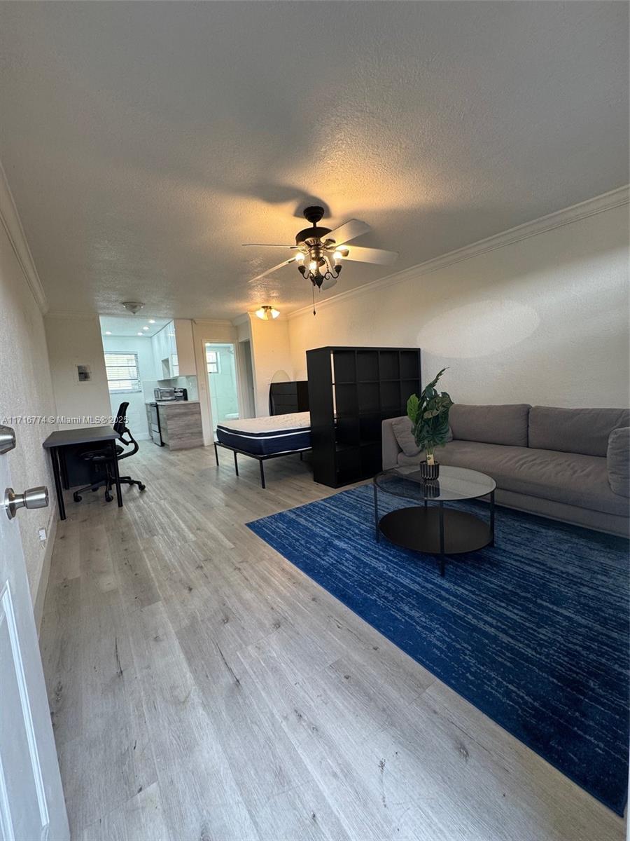 734 Meridian Ave # 2