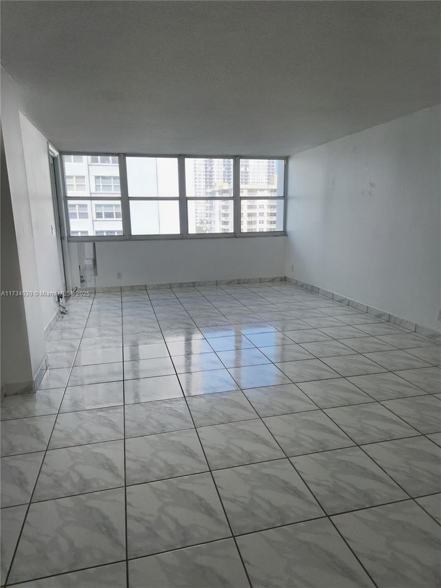 1410 S Ocean Dr # 703