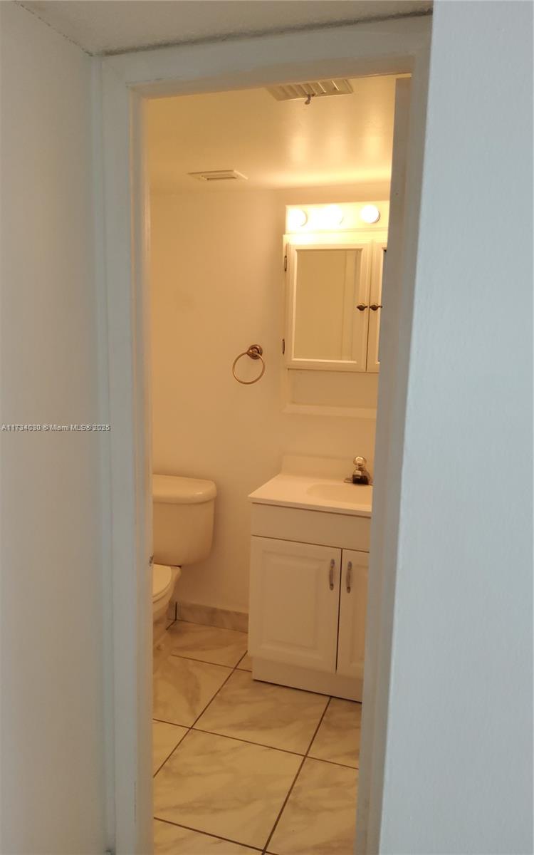 1410 S Ocean Dr # 703