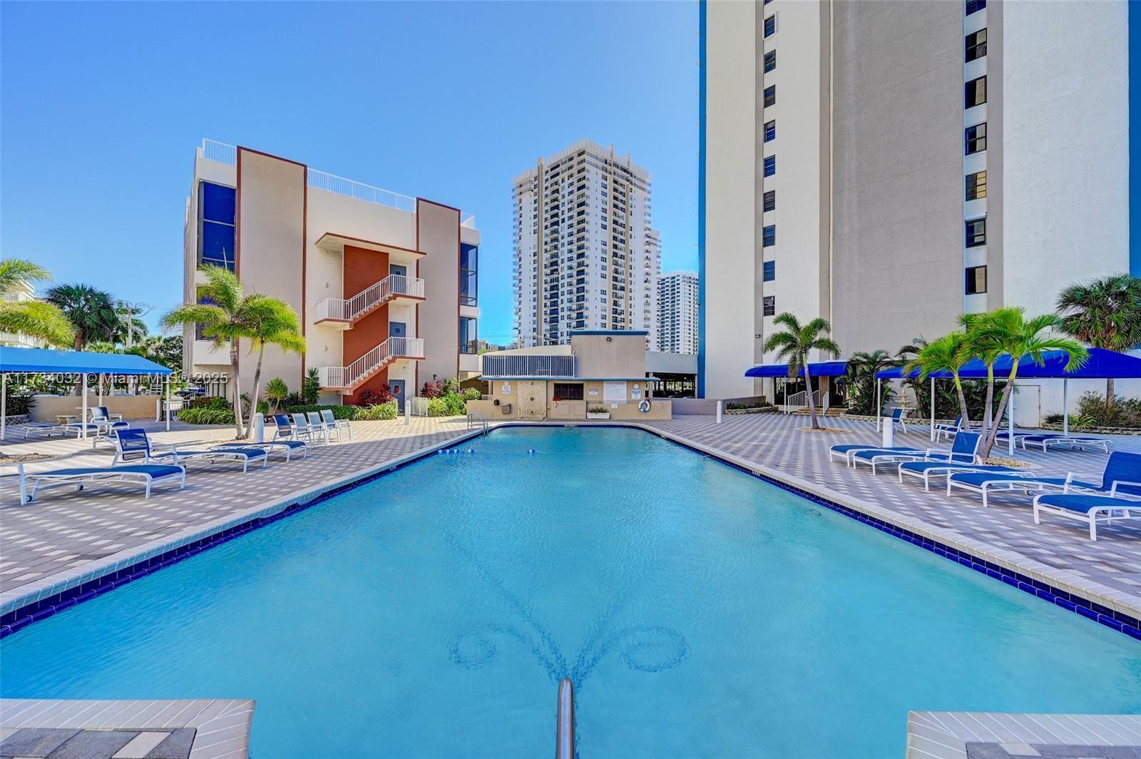 1500 S Ocean Dr # 14C