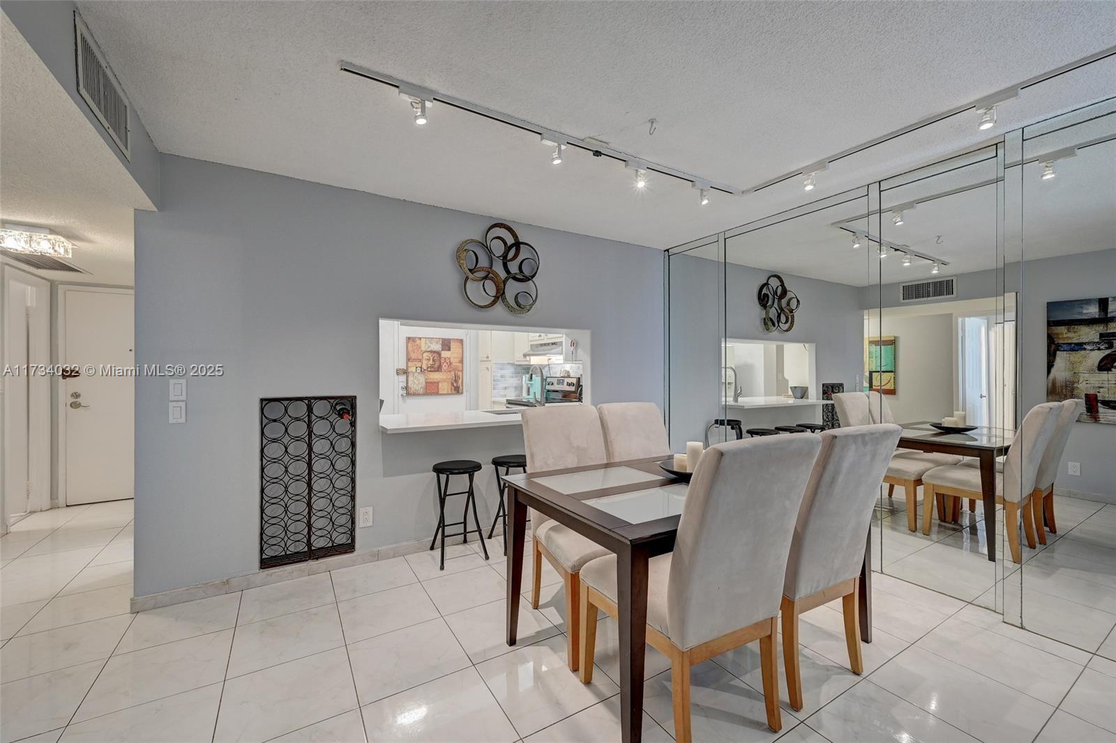 1500 S Ocean Dr # 14C