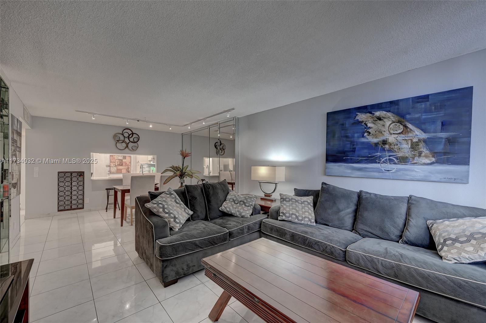 1500 S Ocean Dr # 14C