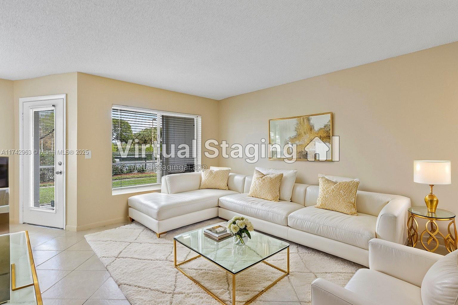 815 W Boynton Beach Blvd Unit: 12-102
