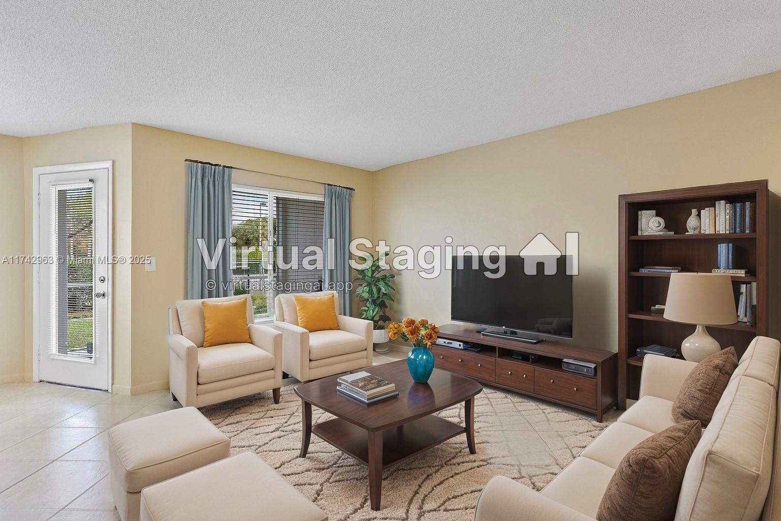 815 W Boynton Beach Blvd Unit: 12-102