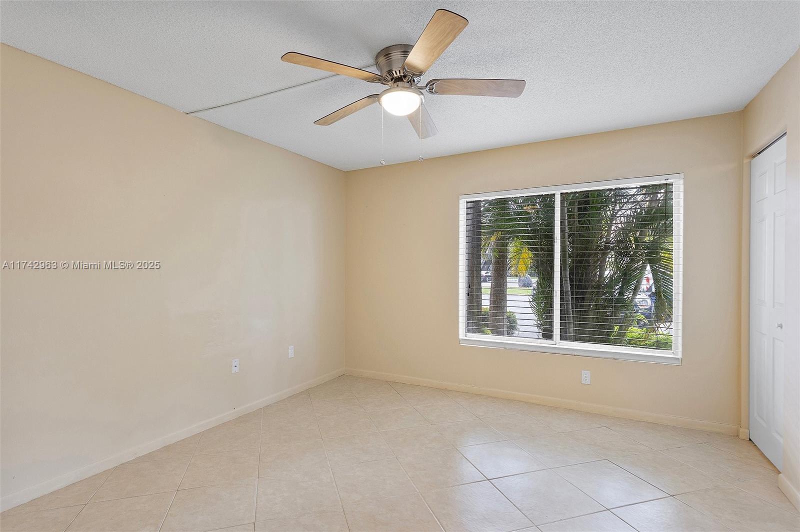 815 W Boynton Beach Blvd Unit: 12-102