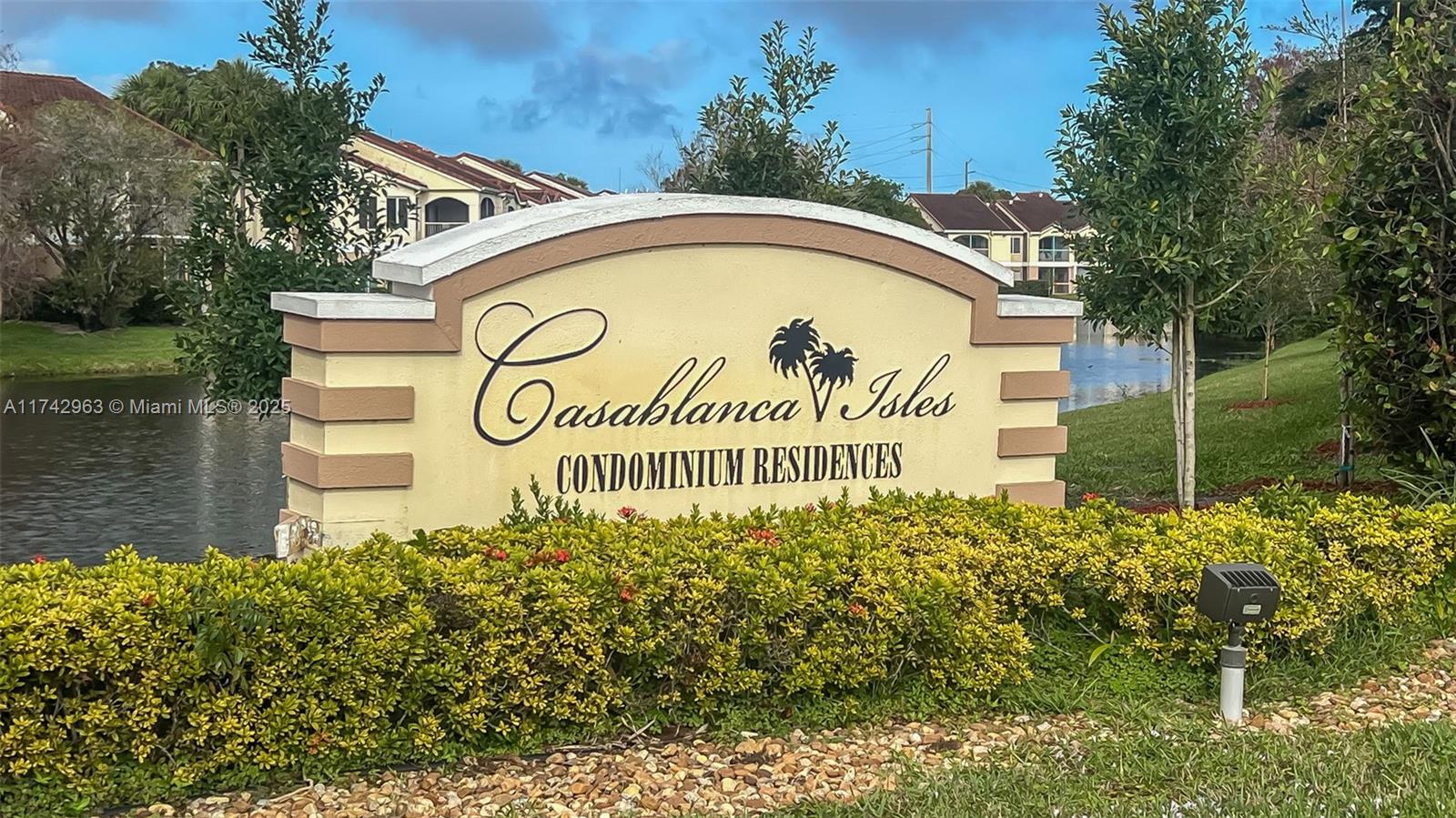 815 W Boynton Beach Blvd Unit: 12-102
