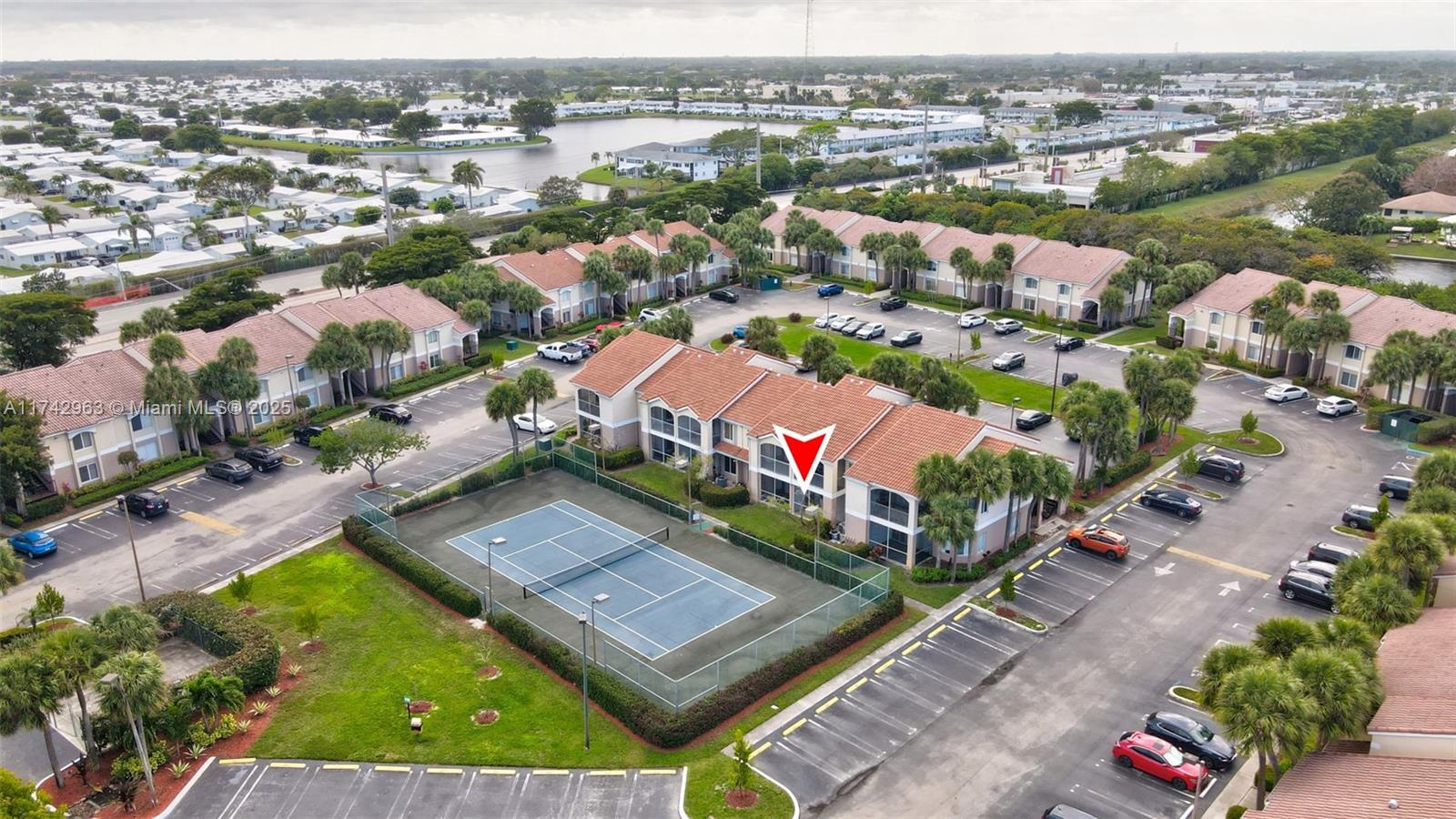 815 W Boynton Beach Blvd Unit: 12-102