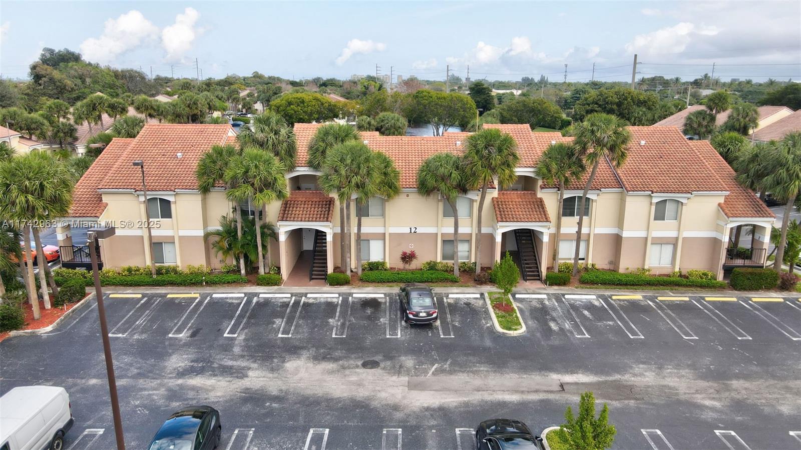 815 W Boynton Beach Blvd Unit: 12-102