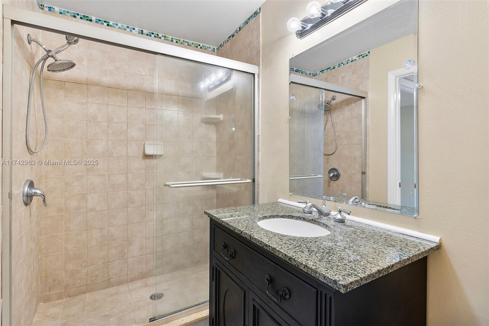 815 W Boynton Beach Blvd Unit: 12-102