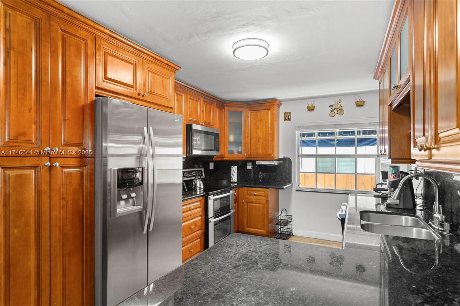 1143 SW 22nd Ter