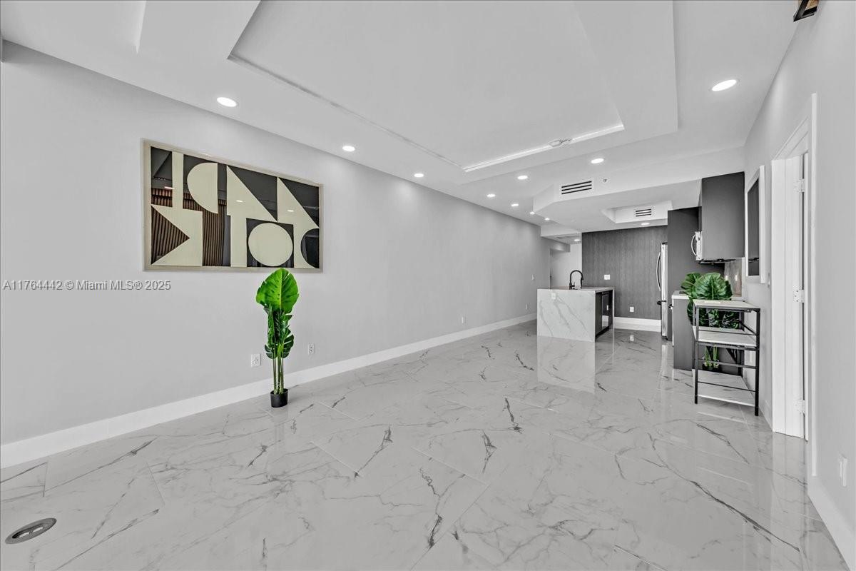 888 Biscayne Blvd # 3504