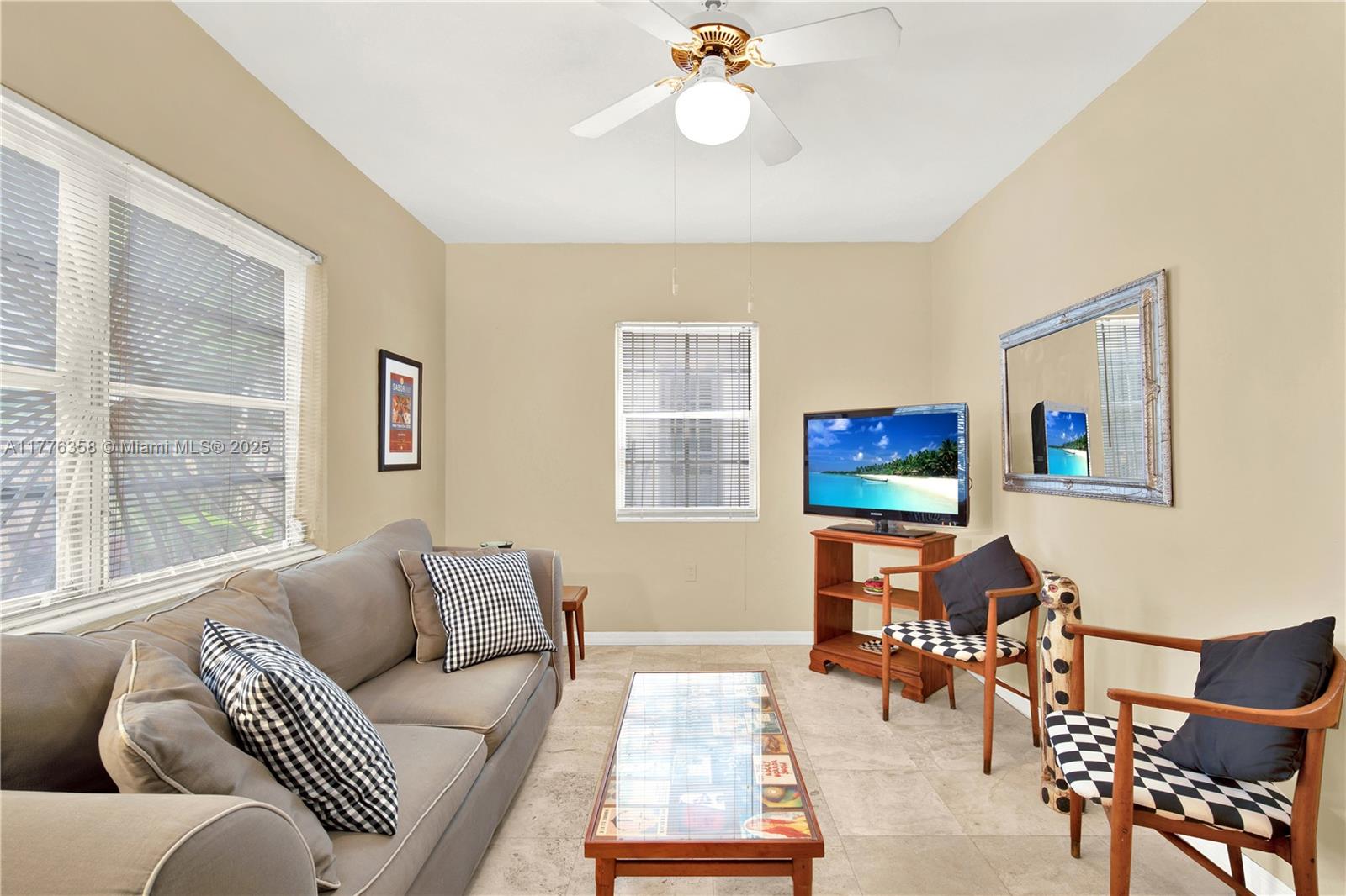 1612 Michigan Ave # 9