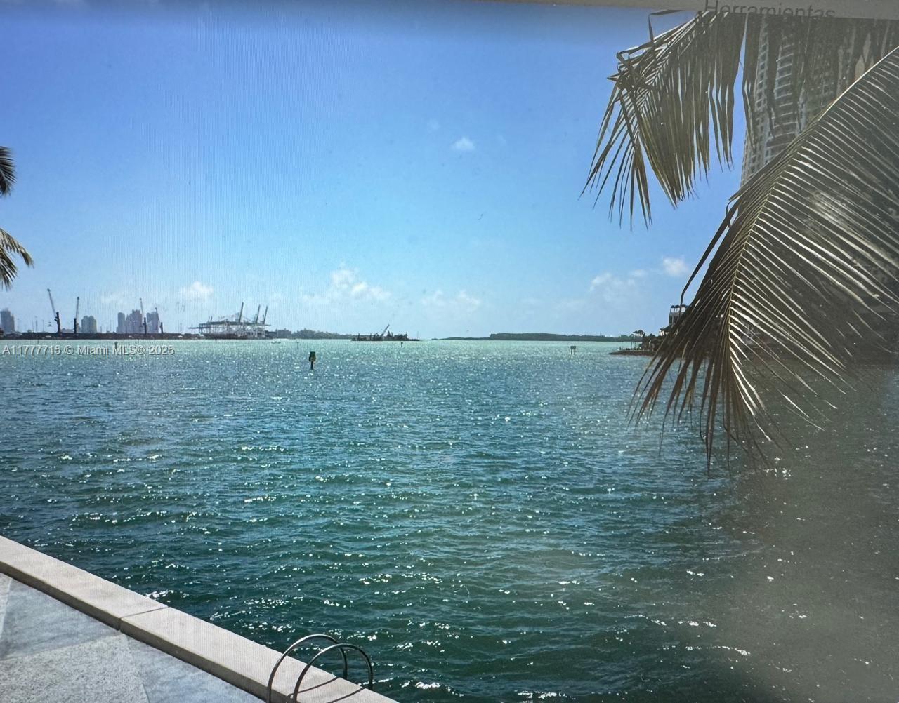 325 S Biscayne Blvd # 2120