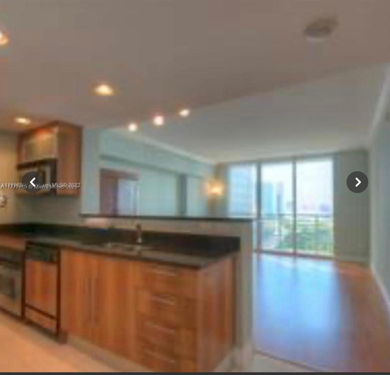 325 S Biscayne Blvd # 2120